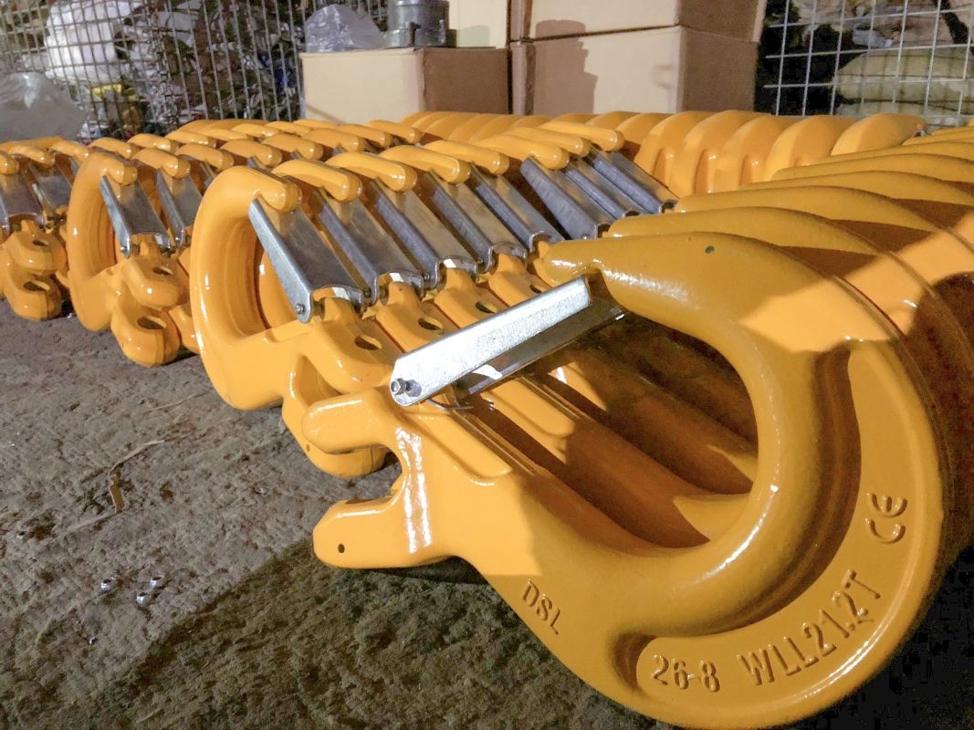 Lifting lock